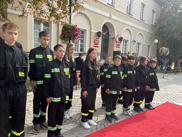 Wóz OSP Wieluń już oficjalnie nosi imię Mietek, został poświęcony i przekazany jednostce